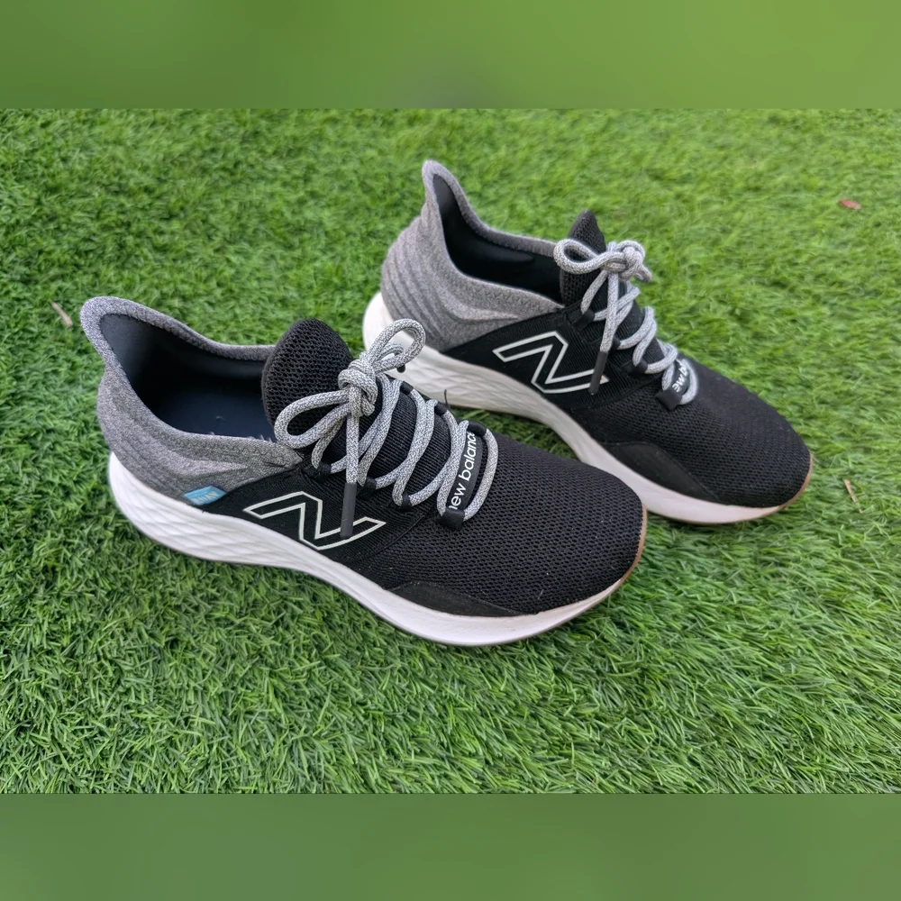 New Balance Black Fresh Foam Roav - Picture 2 of 6
